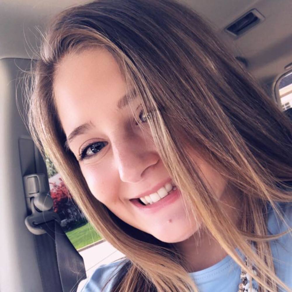 Meet your Posher, Kayla